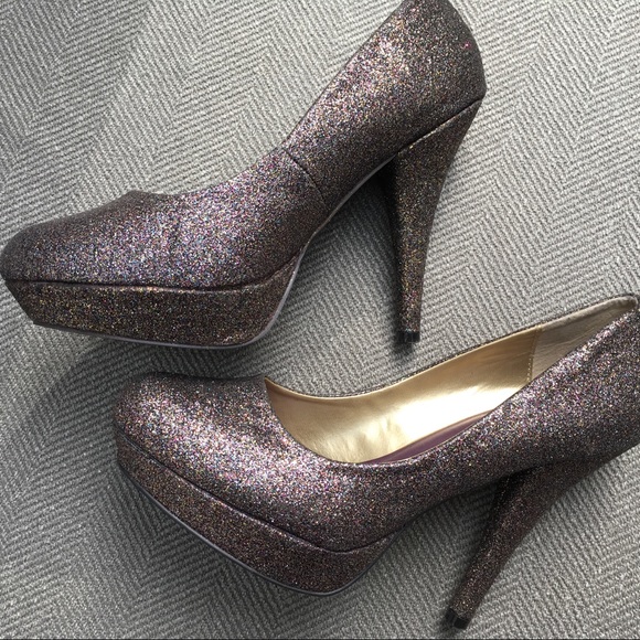 Madden Girl sparkly platform pumps - Picture 3 of 8